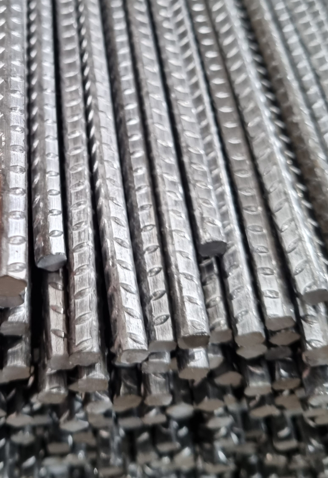 Арматура квадратна В500С д4 міра 6м